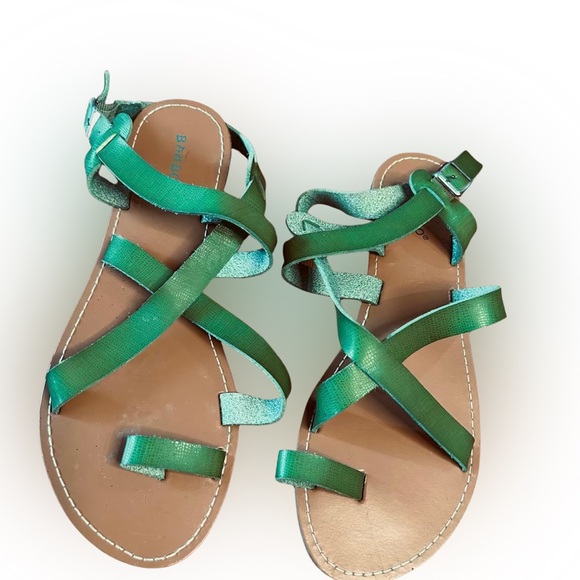 BAMBOO Shoes - Bamboo Green Strappy Flat Sandals – Size 8.5